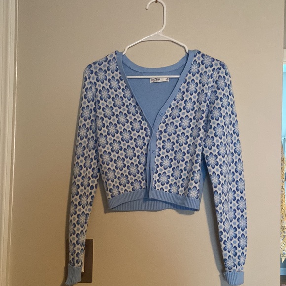 Blue and white cropped button up cardigan-S - Picture 4 of 5
